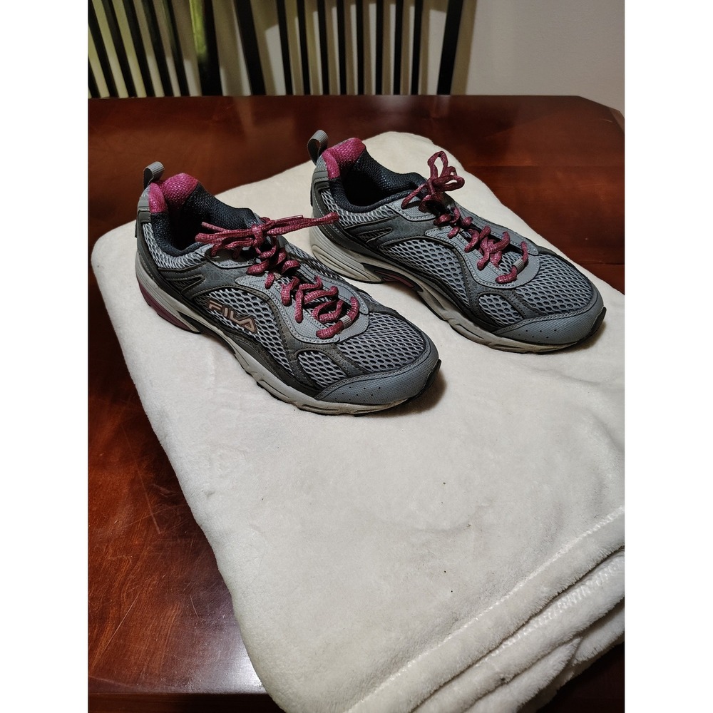 Fila 5HW18055-258 Womens Size 10 Grey Pink Mesh Running Walking Sneakers